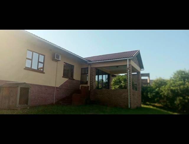 4 BEDROOM FREESTANDING FOR SALE IN STANGER CENTRAL